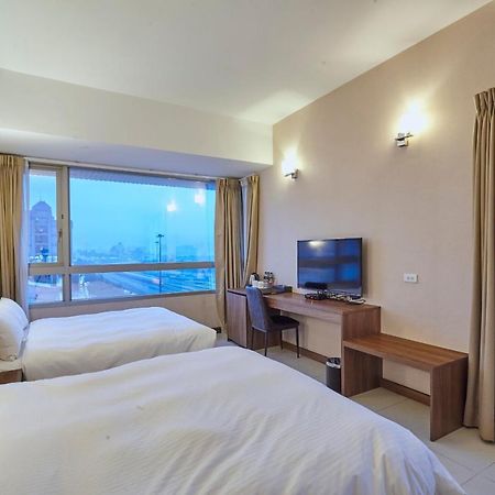 Hotel Leisure Beitou Тайбэй Экстерьер фото